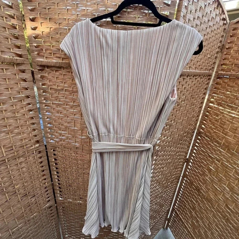 ~DKNY~ Sleeveless Dress - Size 16 - Picture 7 of 7